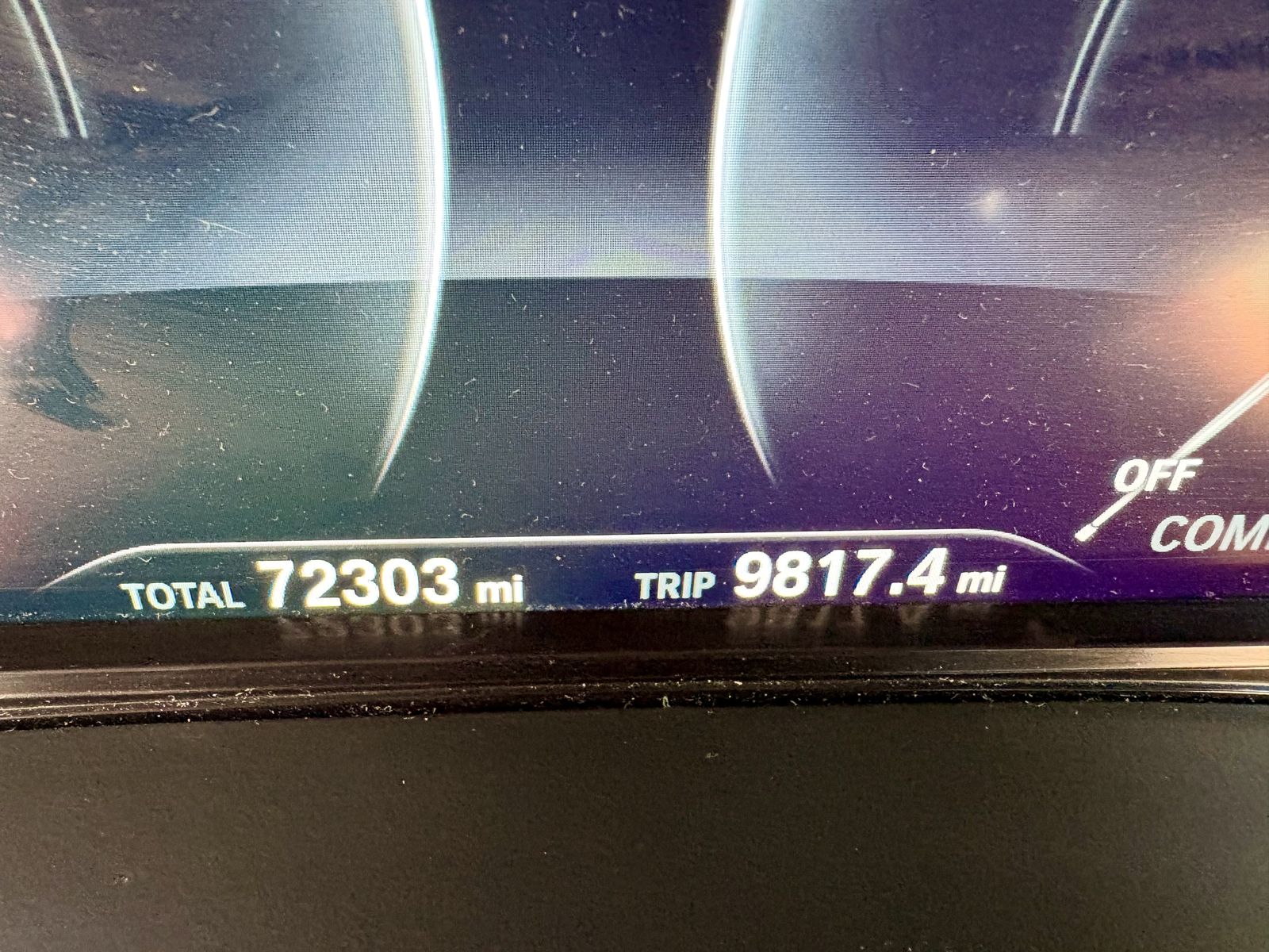 Odometer, 72,303 miles